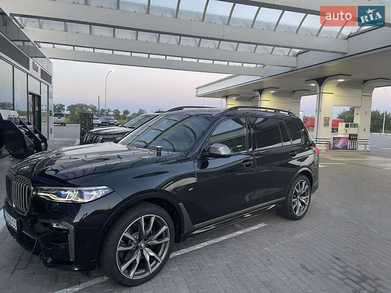 Внедорожник / Кроссовер BMW X7 2022 в Черкассах