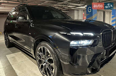 Внедорожник / Кроссовер BMW X7 2023 в 