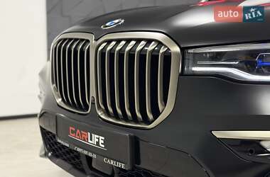Внедорожник / Кроссовер BMW X7 2022 в 
