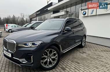 Позашляховик / Кросовер BMW X7 2020 в 