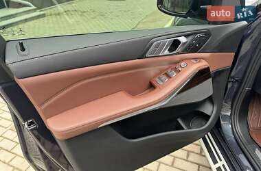 Позашляховик / Кросовер BMW X7 2020 в 