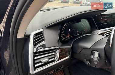 Позашляховик / Кросовер BMW X7 2020 в 