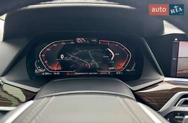 Позашляховик / Кросовер BMW X7 2020 в 