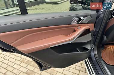 Позашляховик / Кросовер BMW X7 2020 в 