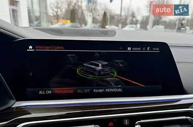 Позашляховик / Кросовер BMW X7 2020 в 