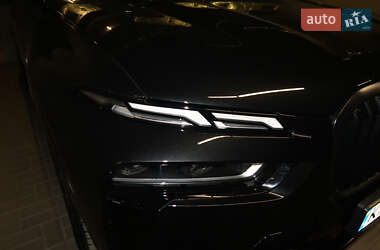 Внедорожник / Кроссовер BMW X7 2023 в 