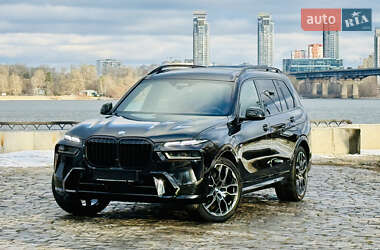 Внедорожник / Кроссовер BMW X7 2024 в Киеве