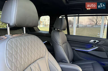 Внедорожник / Кроссовер BMW X7 2023 в 
