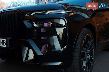 Внедорожник / Кроссовер BMW X7 2023 в 
