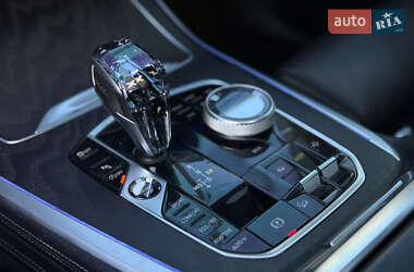 Позашляховик / Кросовер BMW X7 2020 в 