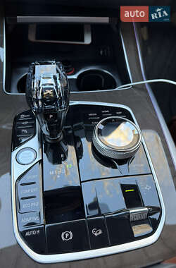 Внедорожник / Кроссовер BMW X7 2019 в 