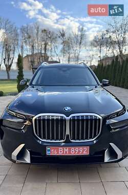 Внедорожник / Кроссовер BMW X7 2023 в 