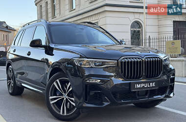 Внедорожник / Кроссовер BMW X7 2021 в 