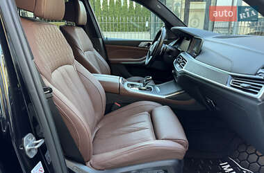 Внедорожник / Кроссовер BMW X7 2021 в 