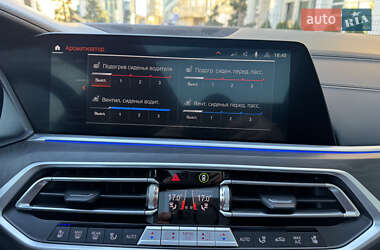 Внедорожник / Кроссовер BMW X7 2021 в 