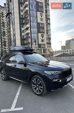 Внедорожник / Кроссовер BMW X7 2021 в 