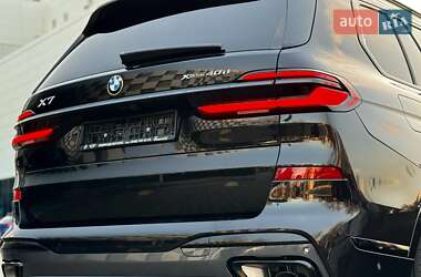 Позашляховик / Кросовер BMW X7 2024 в 