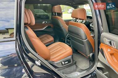 Внедорожник / Кроссовер BMW X7 2020 в 