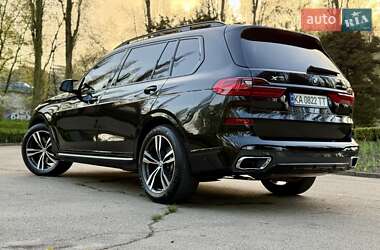 Внедорожник / Кроссовер BMW X7 2021 в 