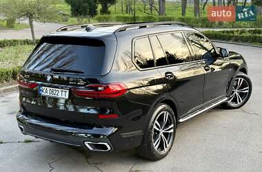 Внедорожник / Кроссовер BMW X7 2021 в 