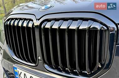 Внедорожник / Кроссовер BMW X7 2021 в 
