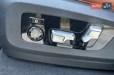 Внедорожник / Кроссовер BMW X7 2021 в 