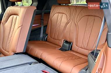 Внедорожник / Кроссовер BMW X7 2021 в 