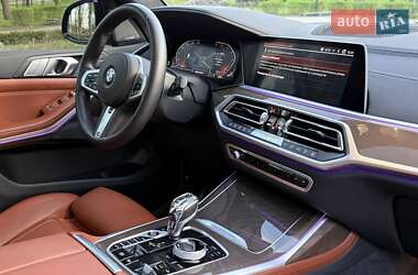 Внедорожник / Кроссовер BMW X7 2021 в 