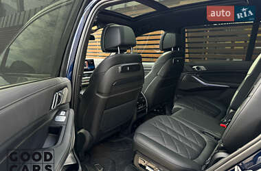Внедорожник / Кроссовер BMW X7 2023 в 