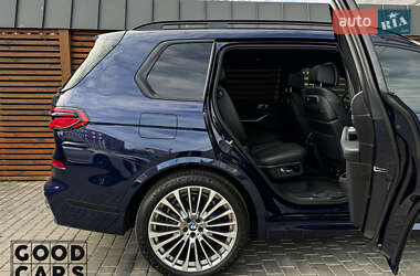 Внедорожник / Кроссовер BMW X7 2023 в 