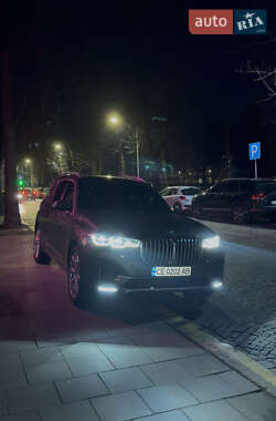 Позашляховик / Кросовер BMW X7 2020 в 