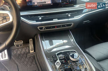 Внедорожник / Кроссовер BMW X7 2022 в 