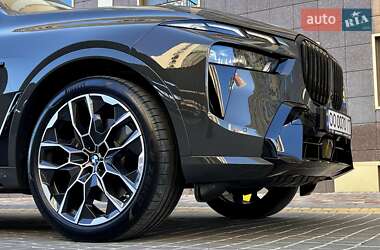 Позашляховик / Кросовер BMW X7 2024 в 