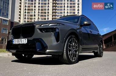 Позашляховик / Кросовер BMW X7 2024 в 