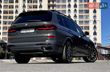 Позашляховик / Кросовер BMW X7 2024 в 