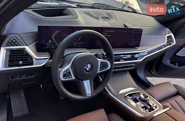 Позашляховик / Кросовер BMW X7 2024 в 