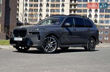 Позашляховик / Кросовер BMW X7 2024 в 