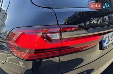 Внедорожник / Кроссовер BMW X7 2022 в 