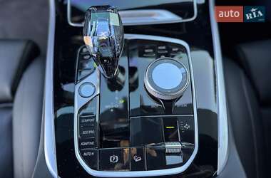 Внедорожник / Кроссовер BMW X7 2022 в 