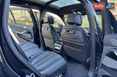 Внедорожник / Кроссовер BMW X7 2022 в 