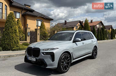 Внедорожник / Кроссовер BMW X7 2023 в 