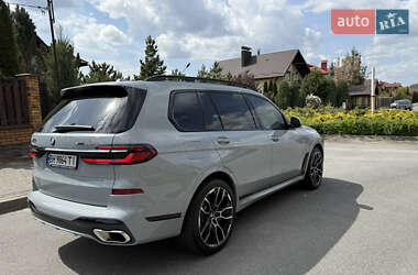 Внедорожник / Кроссовер BMW X7 2023 в 