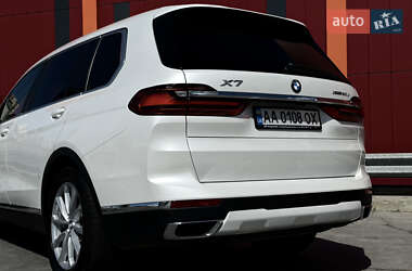 Внедорожник / Кроссовер BMW X7 2021 в 