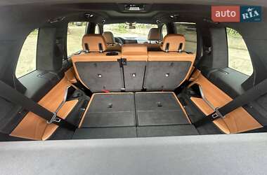 Позашляховик / Кросовер BMW X7 2022 в 