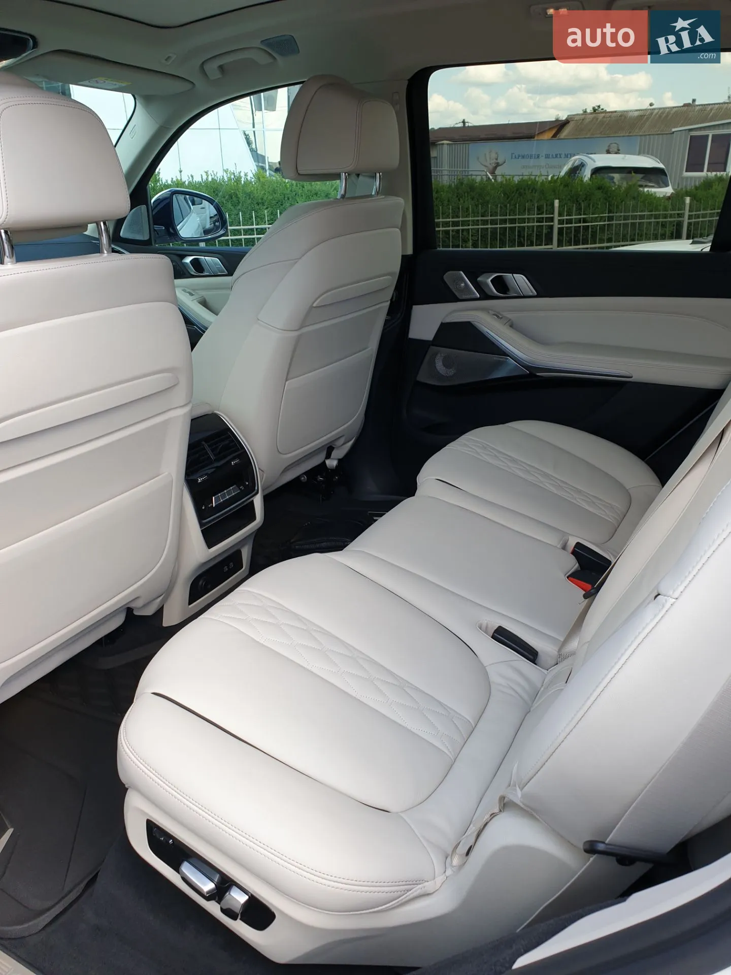 2021 BMW X7 - мініатюра 16