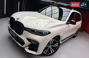 Позашляховик / Кросовер BMW X7 2020 в 