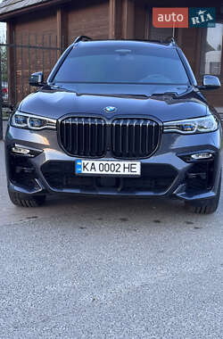 Внедорожник / Кроссовер BMW X7 2022 в 