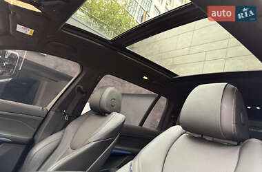 Позашляховик / Кросовер BMW X7 2022 в 