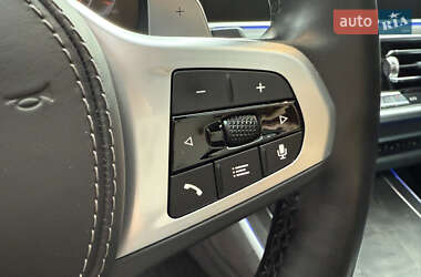 Позашляховик / Кросовер BMW X7 2022 в 