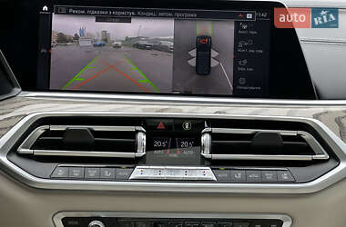 Позашляховик / Кросовер BMW X7 2019 в 